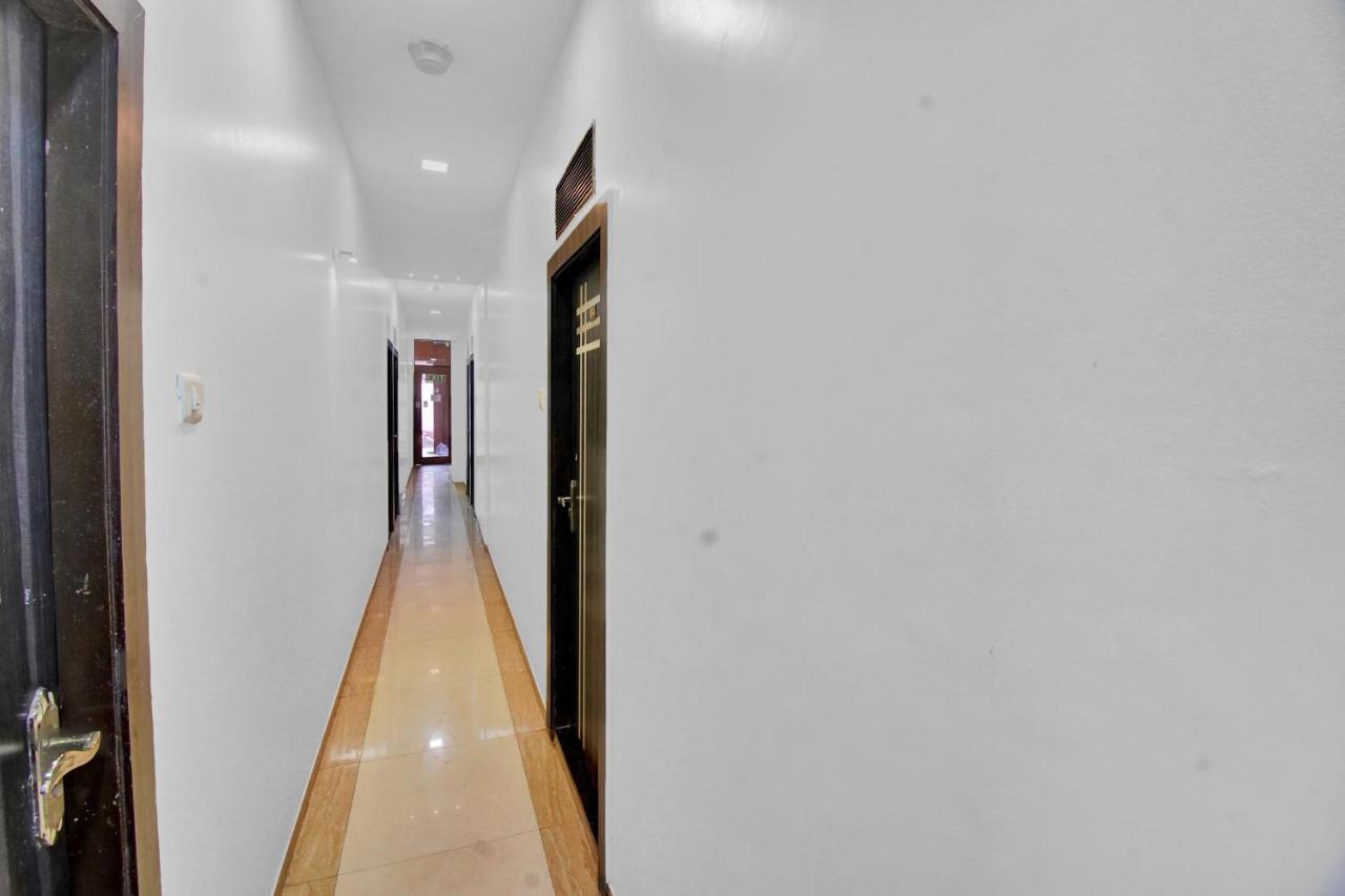 Flagship 83490 Hotel Bently Palace Βομβάη Εξωτερικό φωτογραφία