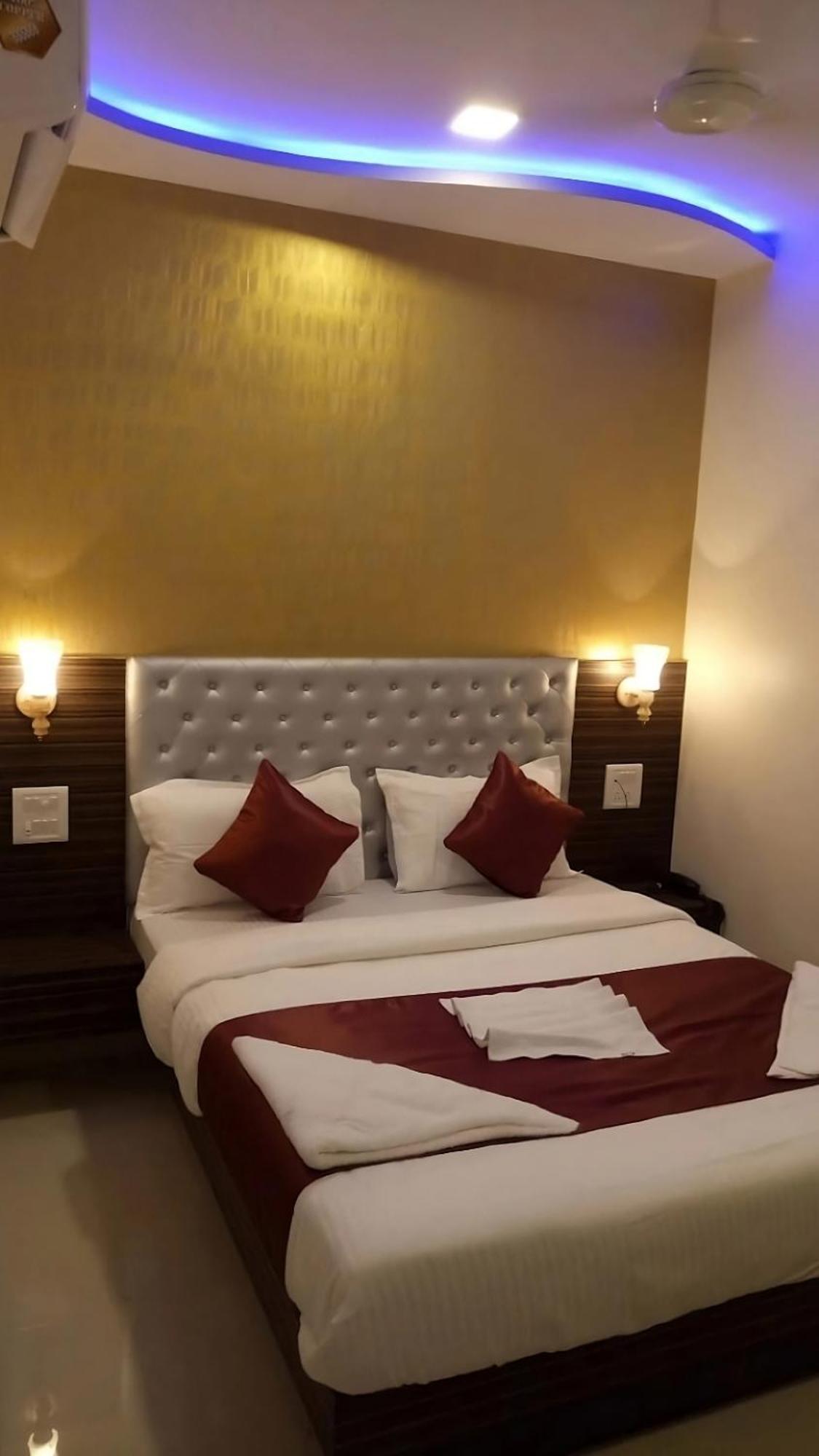 Flagship 83490 Hotel Bently Palace Βομβάη Εξωτερικό φωτογραφία