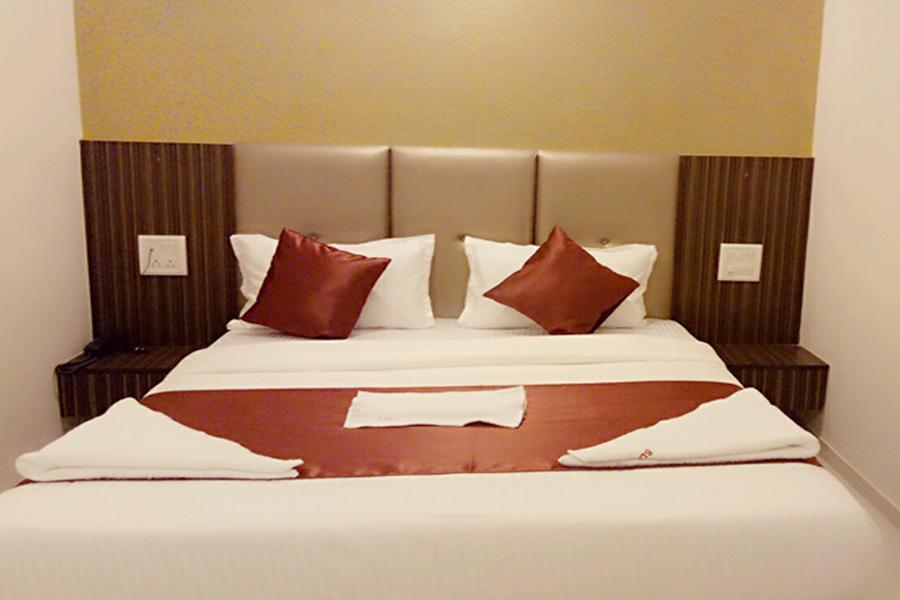 Flagship 83490 Hotel Bently Palace Βομβάη Εξωτερικό φωτογραφία
