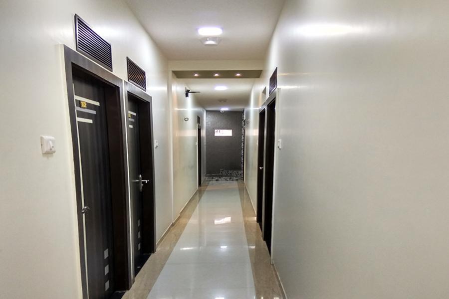 Flagship 83490 Hotel Bently Palace Βομβάη Εξωτερικό φωτογραφία